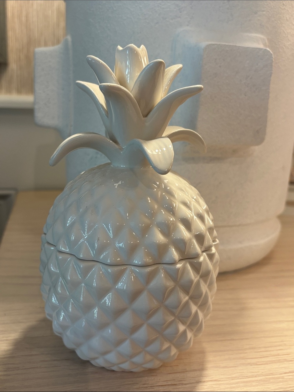 Two's Company Glossy White Ceramic Pineapple Jewelry Dish